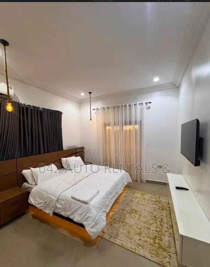 2 Bedroom Apartment With Starlink Wi-Fi 24/7 A.C in Lifecamp in Jahi
