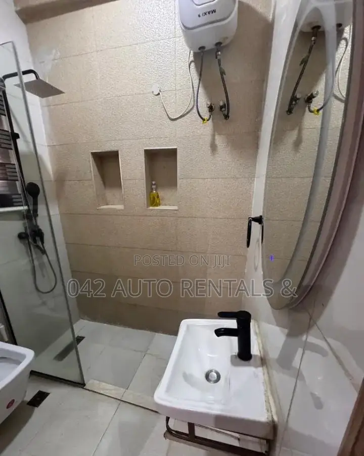 2 Bedroom Apartment in Wuye With 24/7 A.C, Lounge and Pool in Wuye