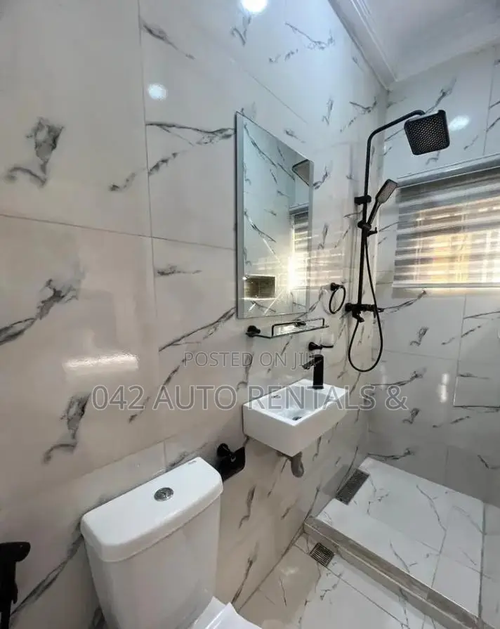 2 Bedroom Apartment With in Wuse 2 Around 1st Forty Hotel, Aminu Kano in Wuse 2