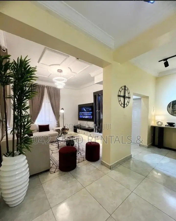 2 Bedroom Apartment With in Wuse 2 Around 1st Forty Hotel, Aminu Kano in Wuse 2