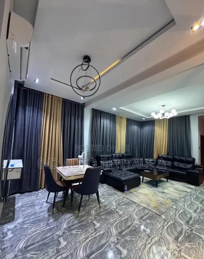 3 Bedroom Apartment in Wuye With Ps 5 *2 in Wuye