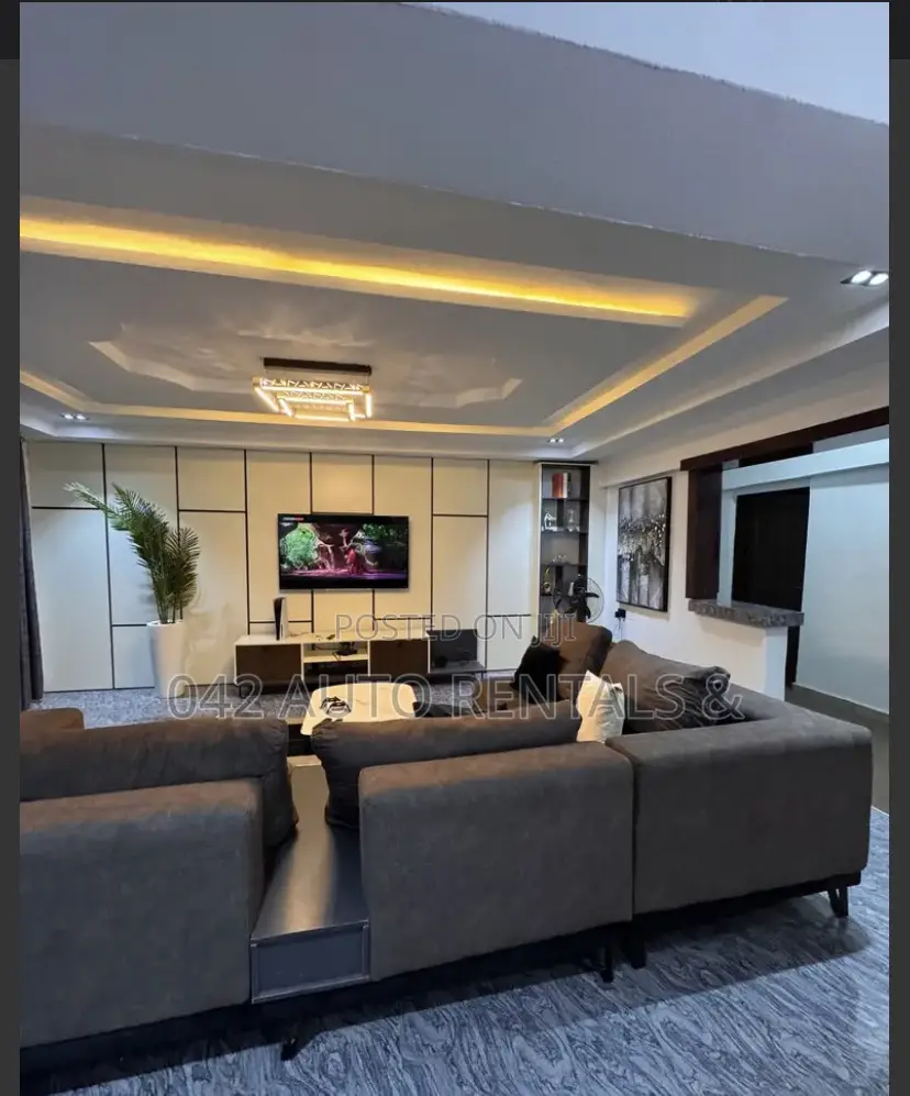 3 Bedroom Penthouse Apartment in Wuye With Ps5 With an Elevator in Wuye