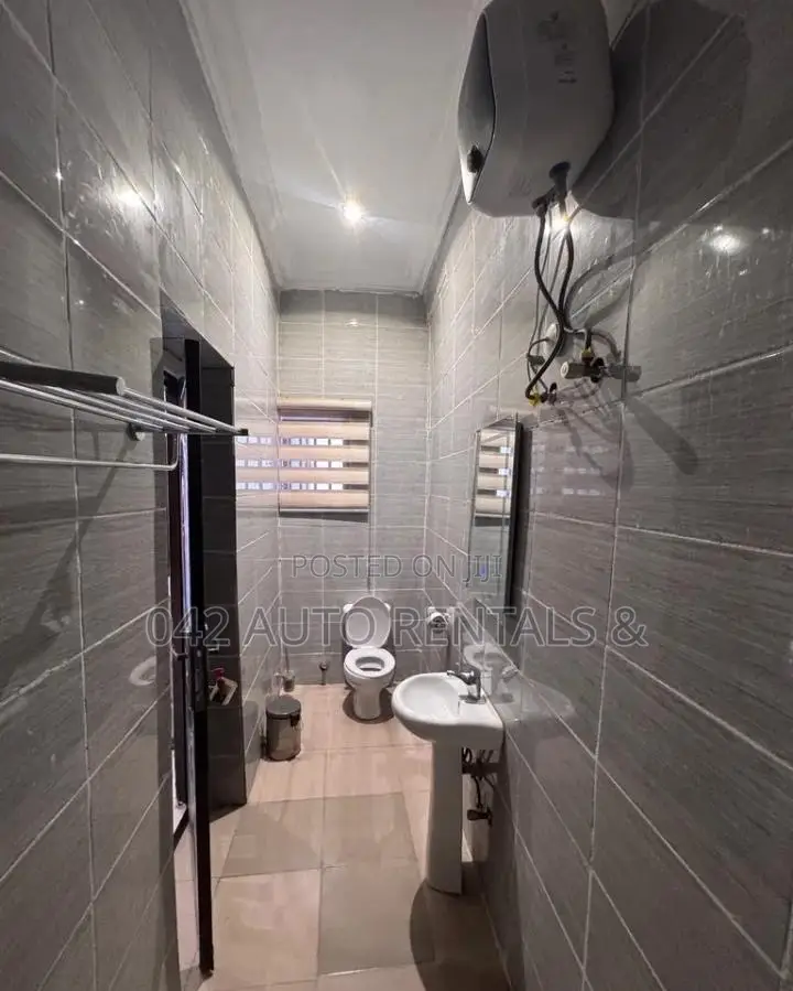 3 Bedroom Apartment in Lifecamp With a Gezabo in Life Camp