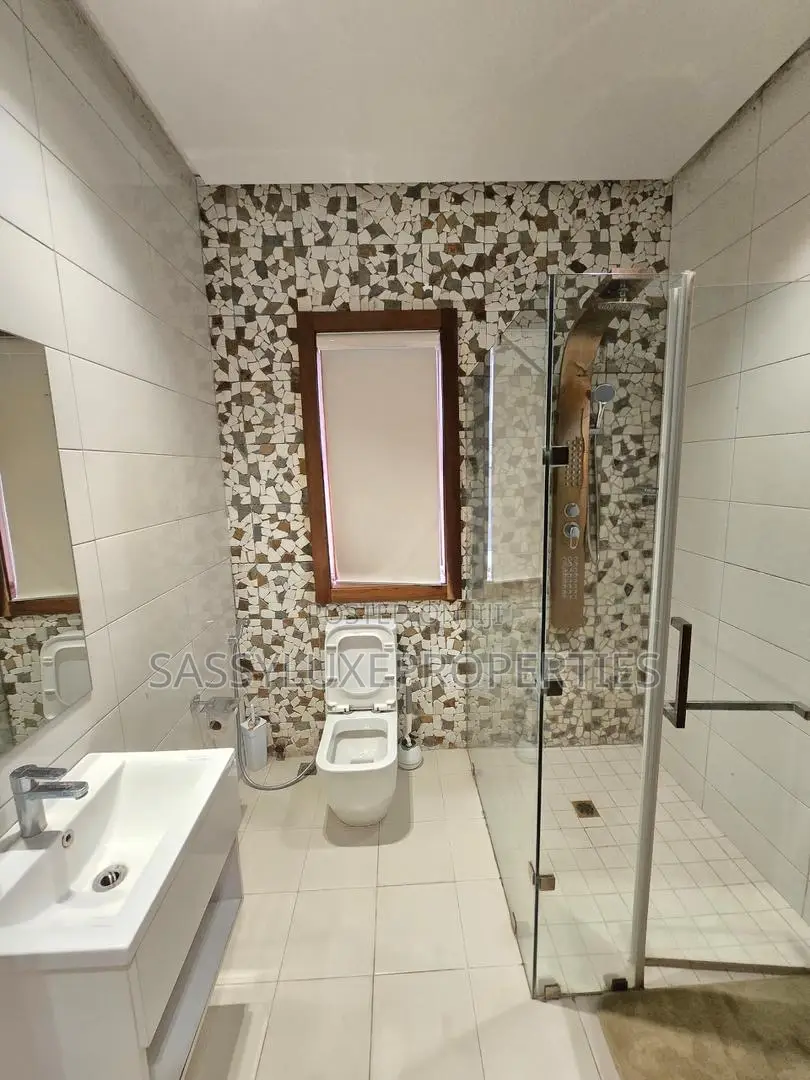 Twilight 1 Bedroom With Pool, Ps5, in Lekki Phase 1