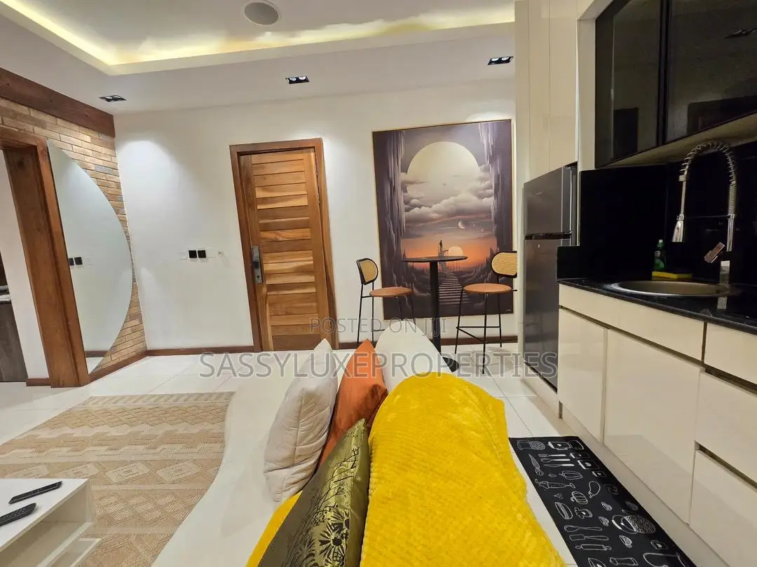 Twilight 1 Bedroom With Pool, Ps5, in Lekki Phase 1