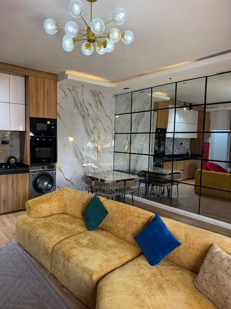 2 Bedroom Apartment With Gym Bathtub in Osapa london