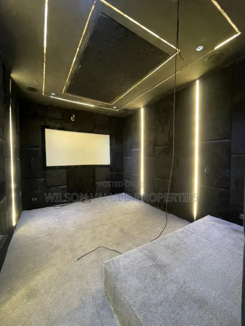 5bdrm Duplex in Wvp Homes, Lekki Phase 1 for sale in Lekki Phase 1