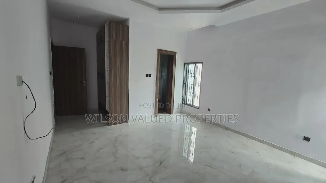 Furnished 6bdrm Mansion in Pinnock Beach Estate, Lekki Phase 1 for sale in Lekki Phase 1