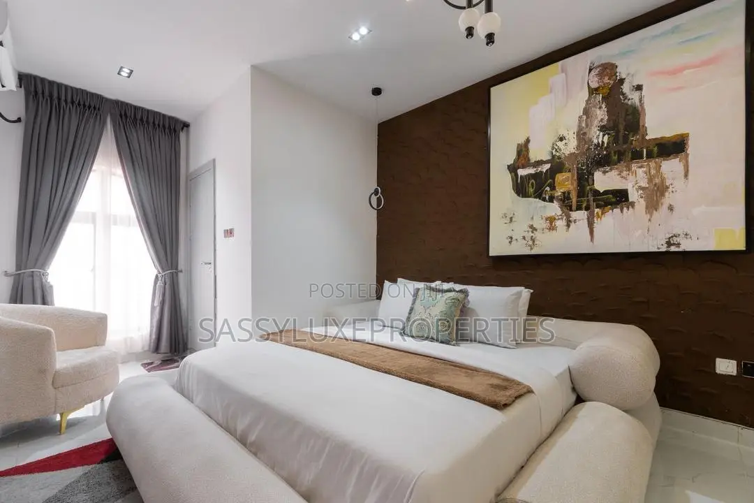 2 Bedroom Maisonatte With Pool,Ps5,Tennis,Gym in Lekki Phase 1
