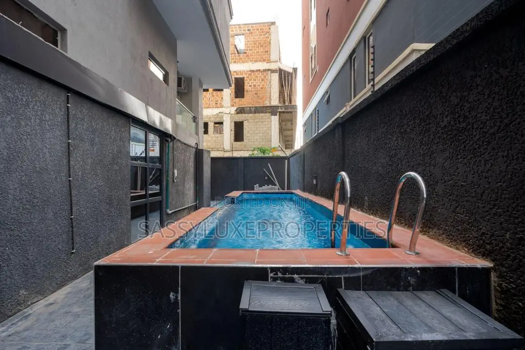 2 Bedroom Maisonatte With Pool,Ps5,Tennis,Gym in Lekki Phase 1
