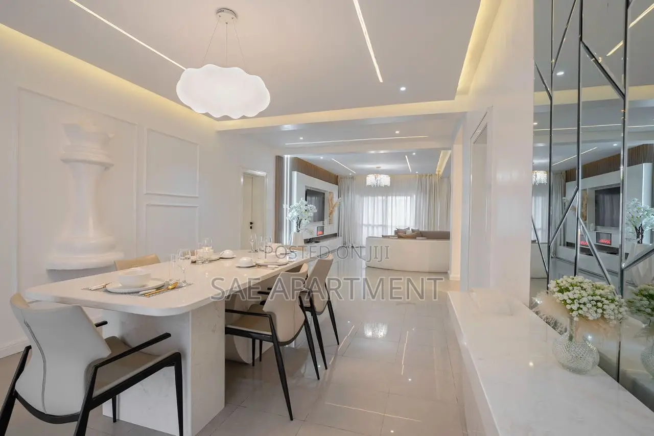 Luxurious Three Bedroom Apartment, Ikoyi Lagos in Ikoyi