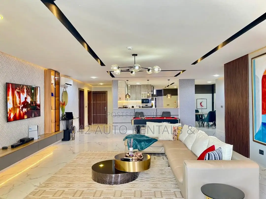 Furnished 3bdrm Apartment in Lekki Phase 1 in Lekki Phase 1