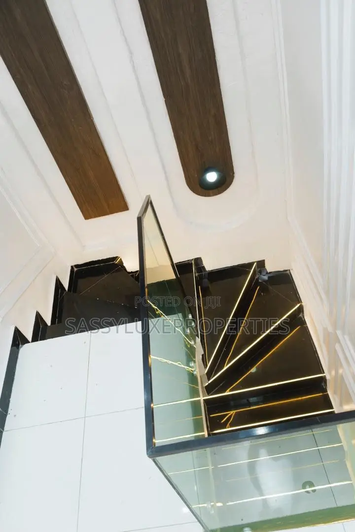 3/4 Bedroom Semi Detached Duplex Ps5 in Ikate