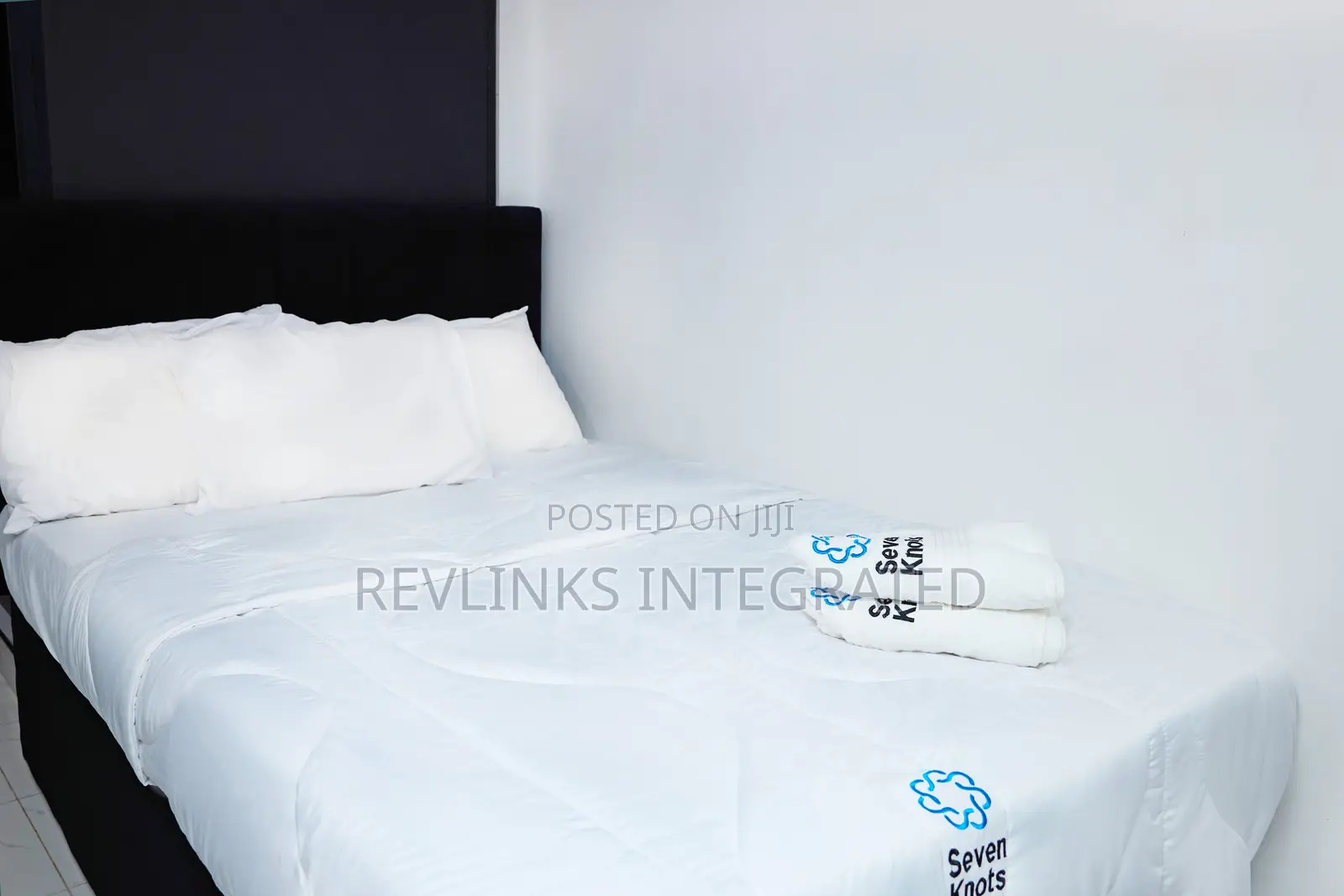 7knots Studio Room With Outdoor Terrace in Ikeja GRA