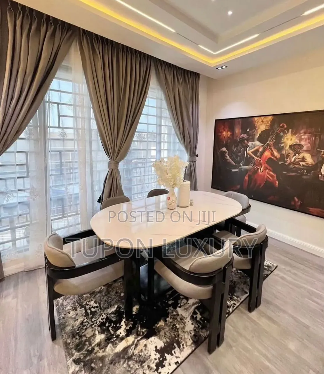 Luxury 2/3 Bedroom Apartment / in Jahi