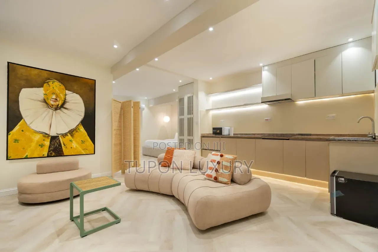 Beautiful, Luxury , Secured, Spacious Studio Apartment With Gym in Lekki Phase 1