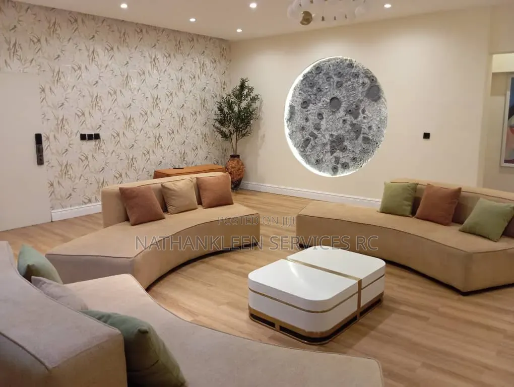 Glam House Two Bedroom Luxury Apartment in Jahi