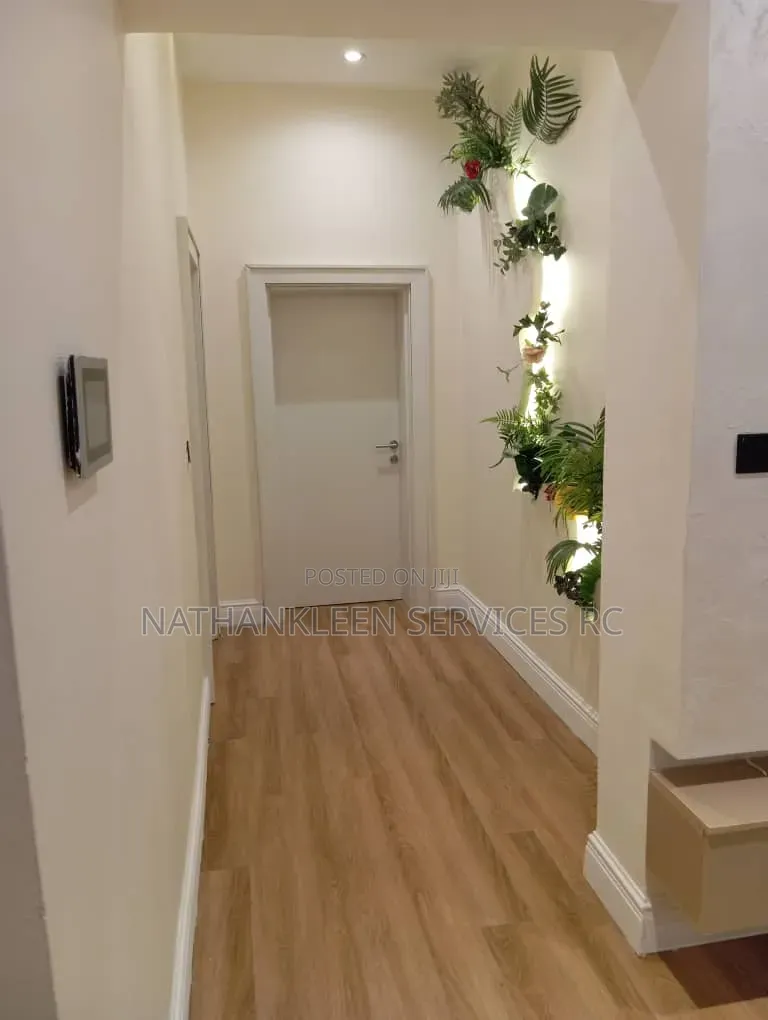Glam House Two Bedroom Luxury Apartment in Jahi