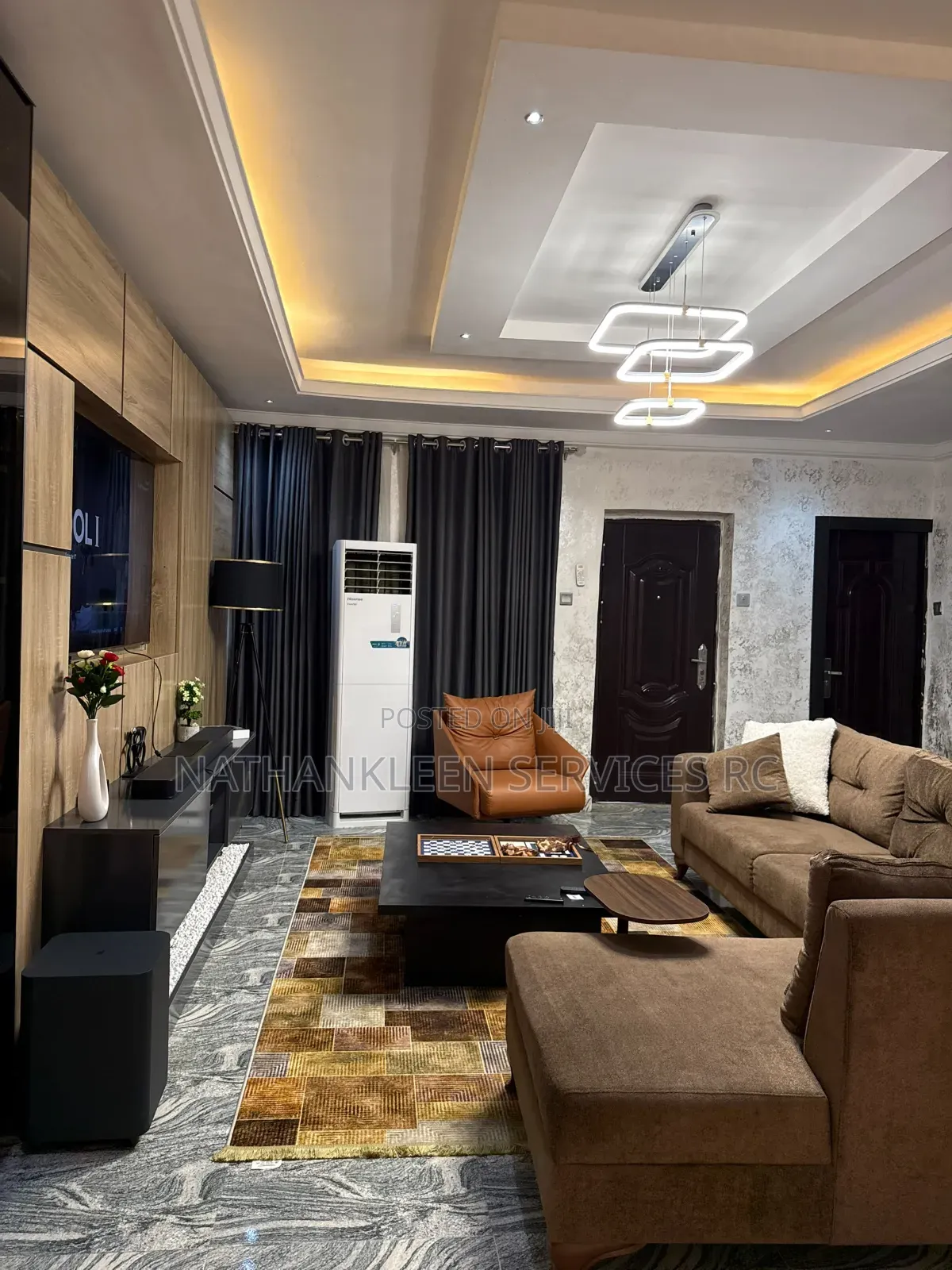 Hydra Two Bedroom Luxury Apartment in Jahi