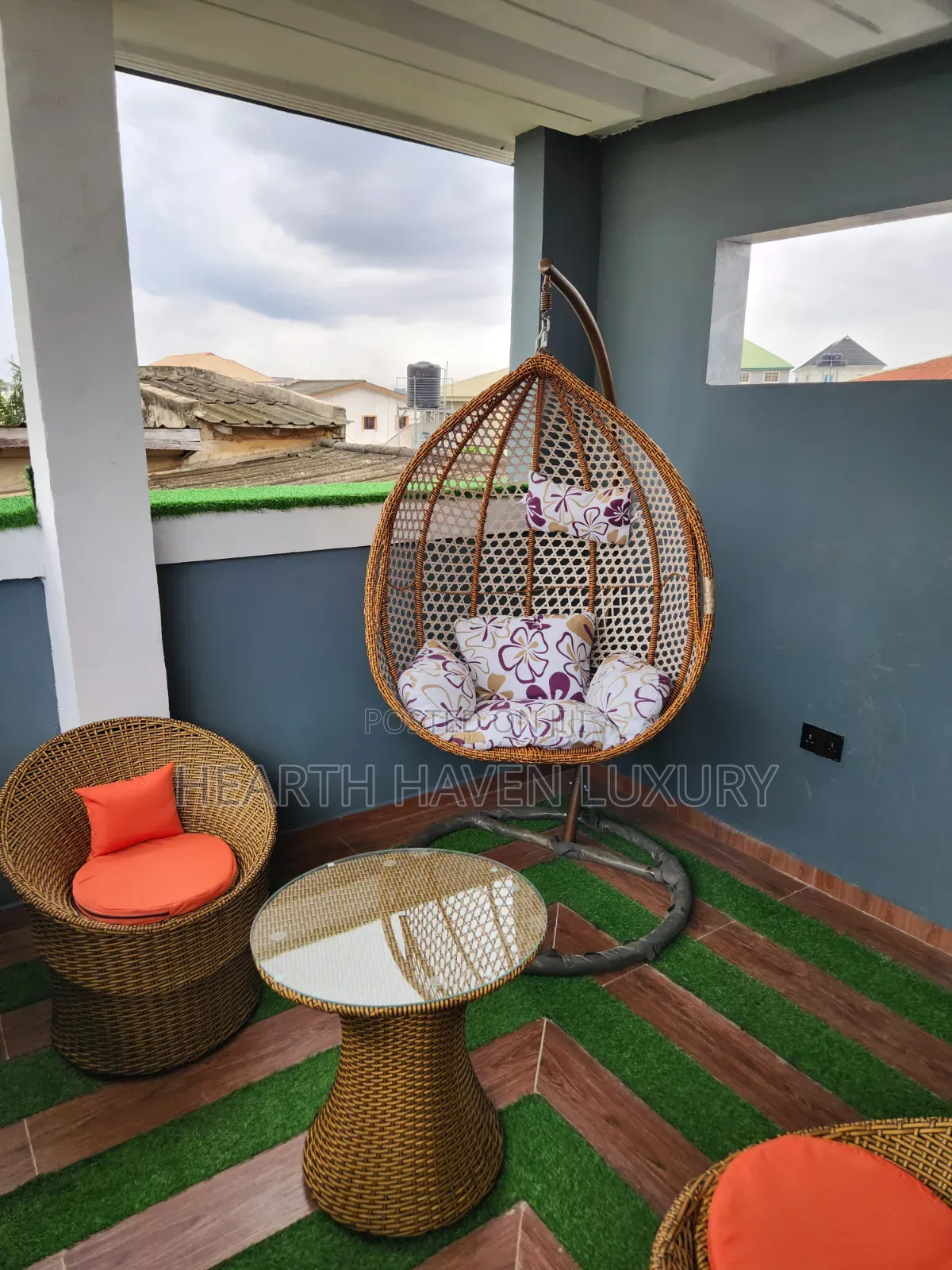 One-Bedroom Duplex Penthouse Apartment– Hearth Haven Luxury Apartment in Akala Express