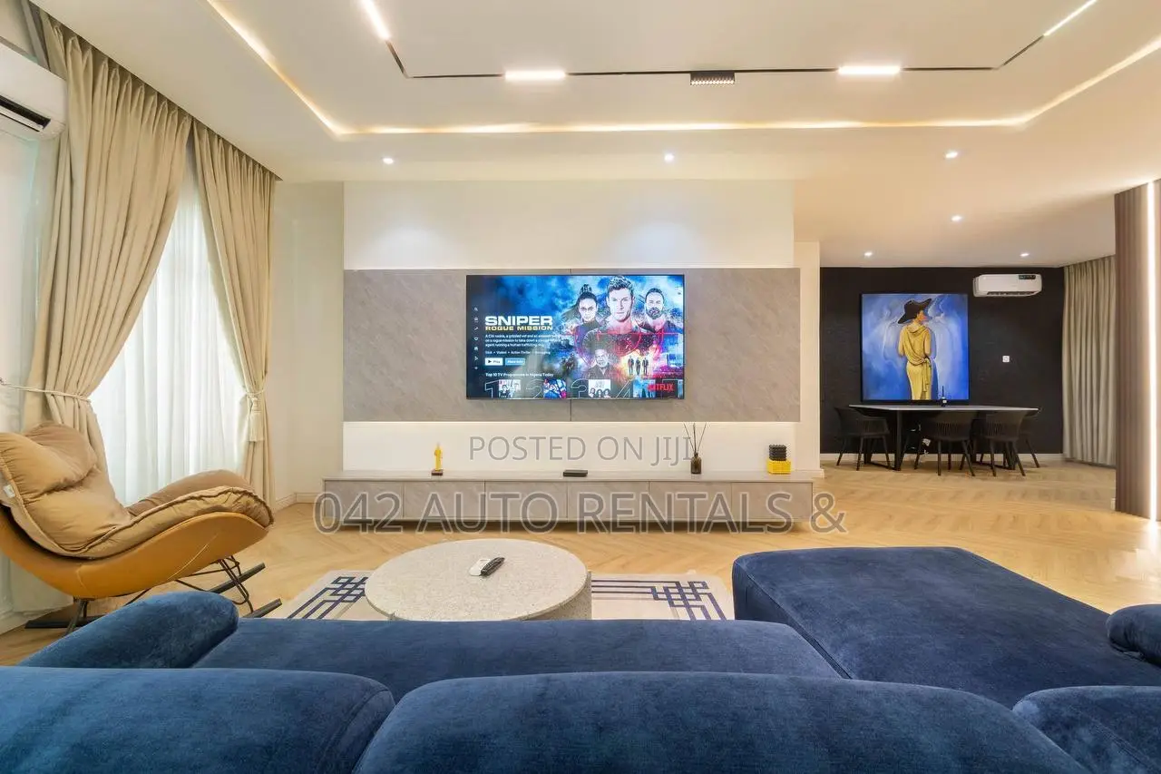 Luxury 6-Bedroom Duplex (Lekki Freedom Way) in Lagos Island / Lagos Island
