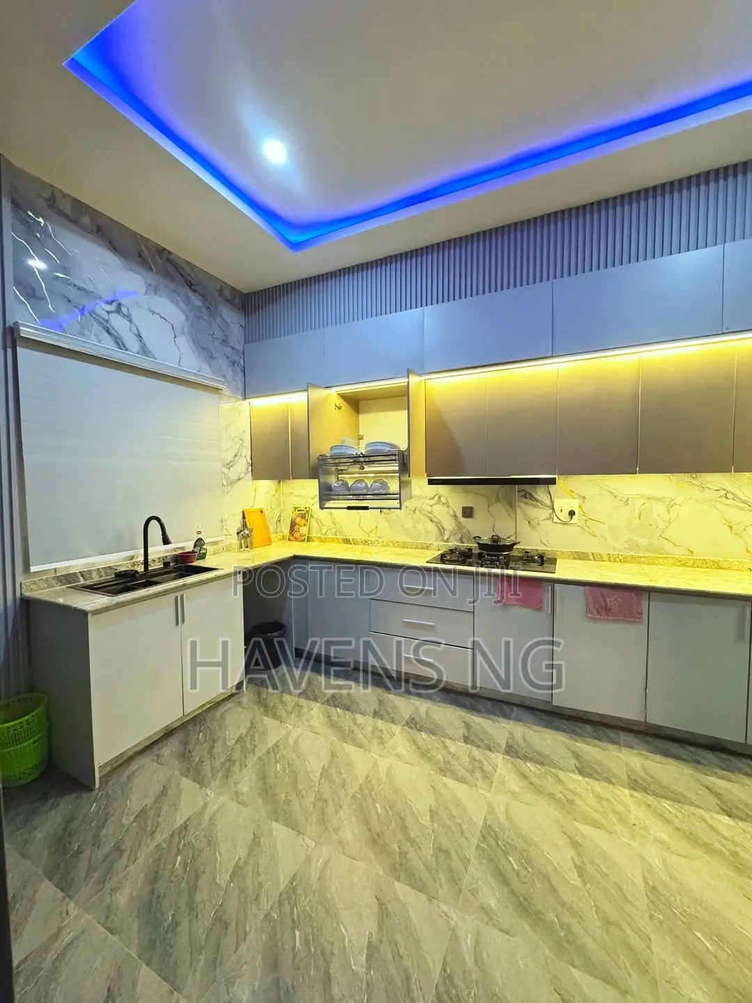 Luxury 3-Bedroom Shortlet Apartment in Abuja in Jahi