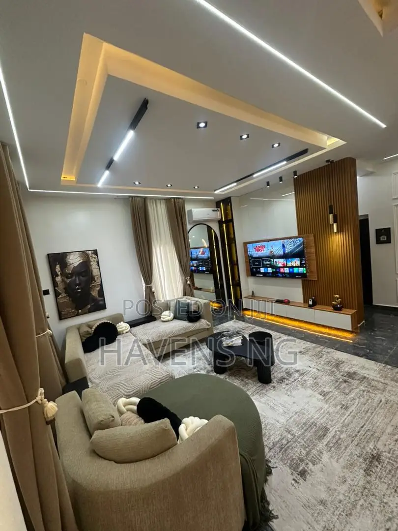 2-Bedroom Apartment Perfect for a Family Friends Getaway in Wuye