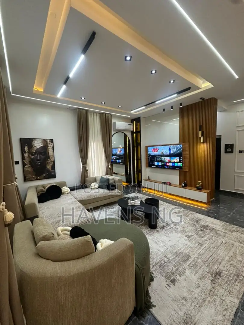 2-Bedroom Apartment Perfect for a Family Friends Getaway in Wuye