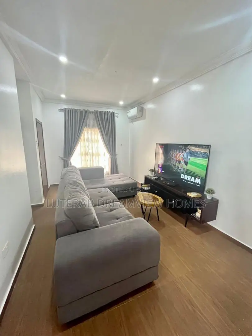 Fully Furnished and Serviced 1bedroom for Short/Long Stay in Wuye
