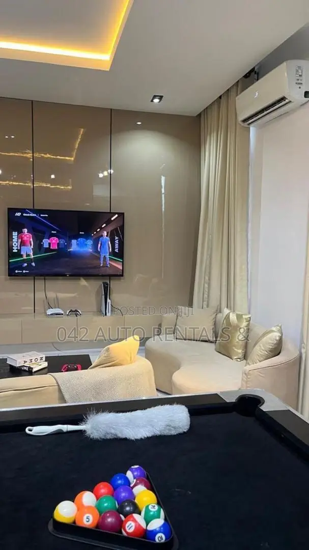 Tastefully Newly Furnished 2 Bedroom in Chevron