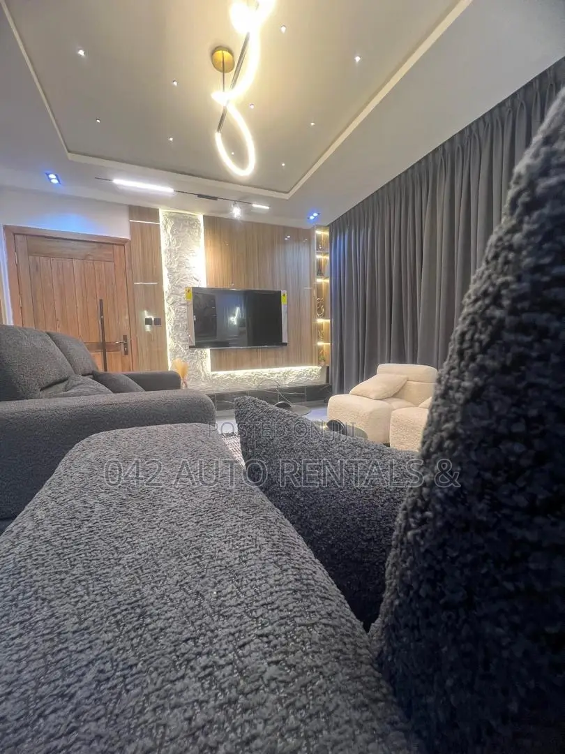 Newly Furnished 2 Bedroom in Chevron