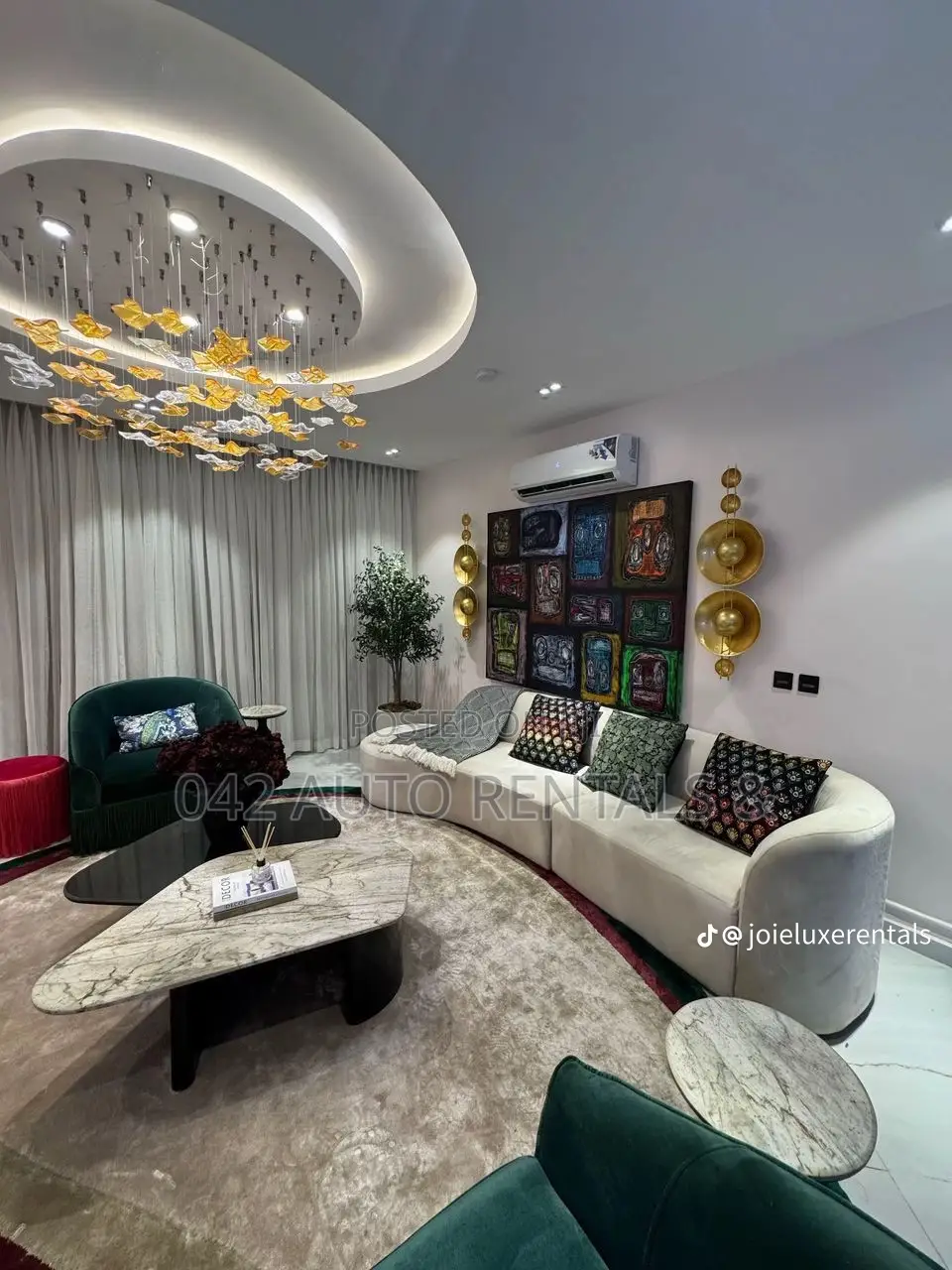 Luxurious Three Bedroom Waterfront Apartment in Banana Island
