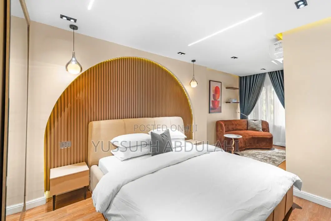 2 Bedrooms Gra Ikeja in Ikeja GRA