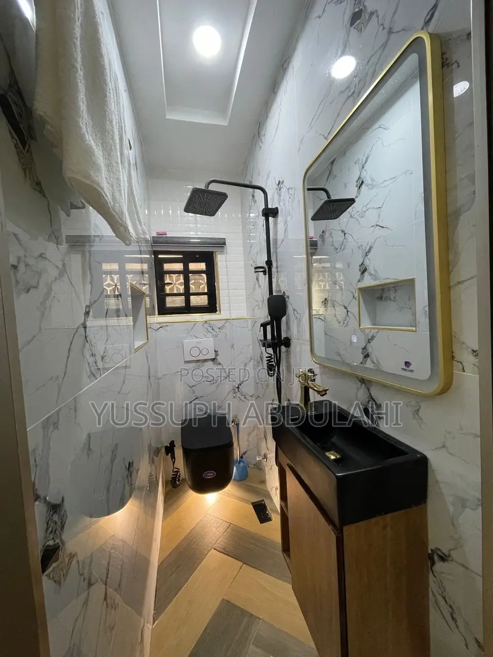 2 Bedrooms Gra Ikeja in Opebi