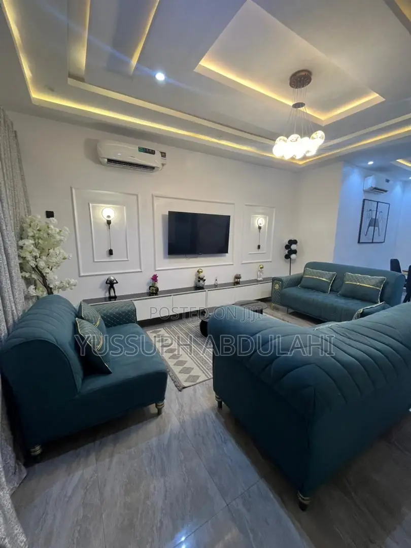 3 Bedrooms Gra Ikeja in Ikeja GRA