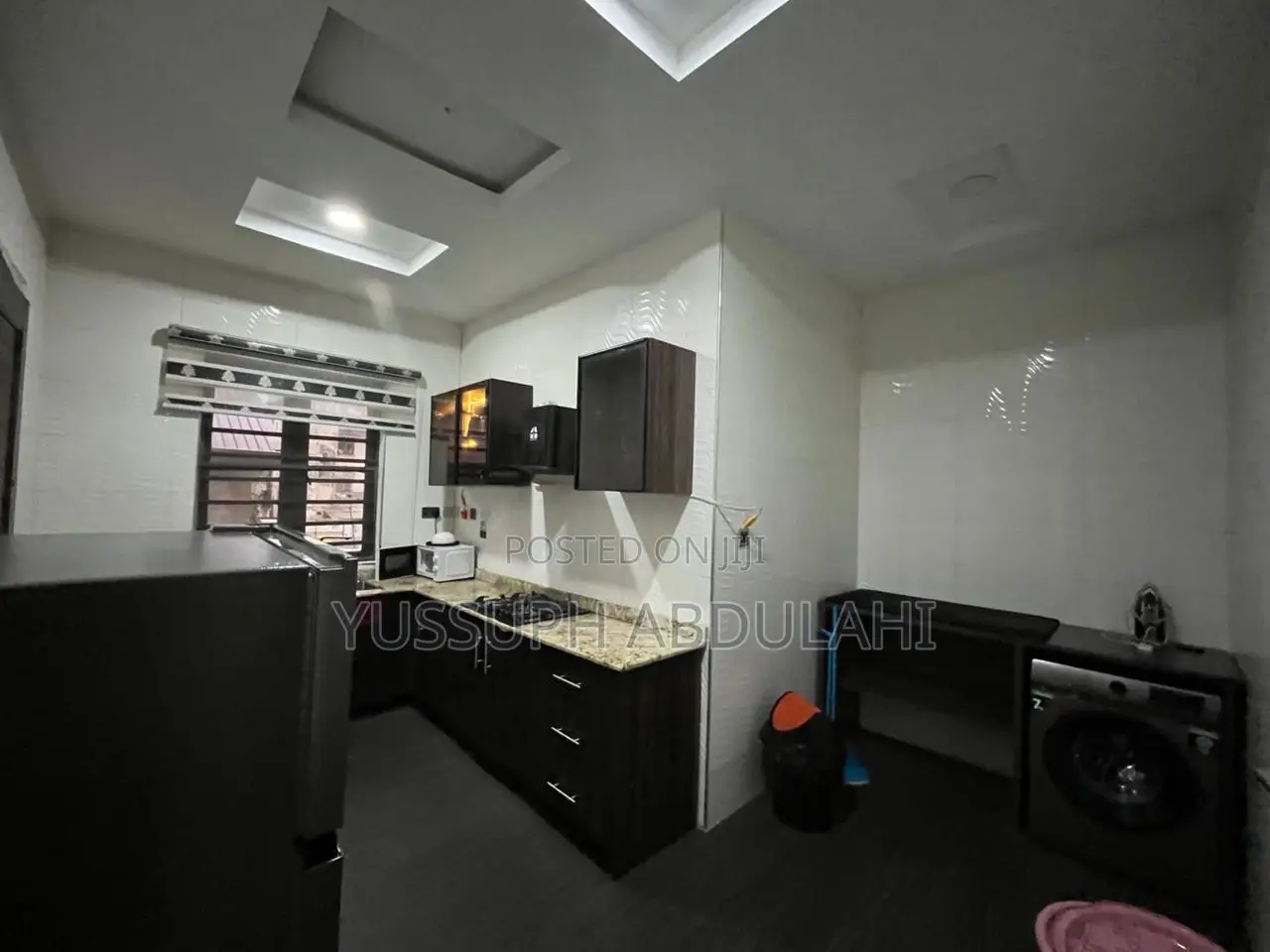 2 Bedrooms Gra Ikeja in Ikeja GRA