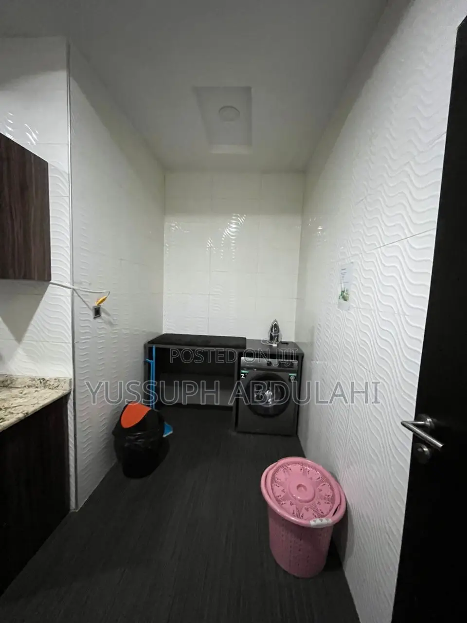 2 Bedrooms Gra Ikeja in Ikeja GRA