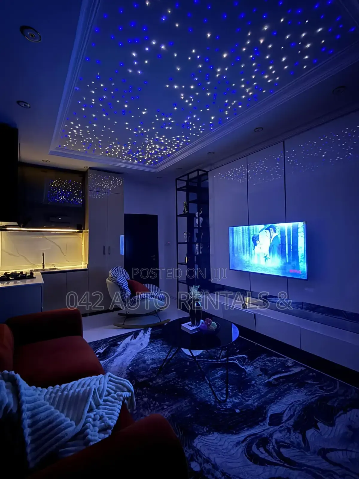 Deluxe 1 Bedroom Bathtub Apartment With Red Room in Lagos Island / Lagos Island