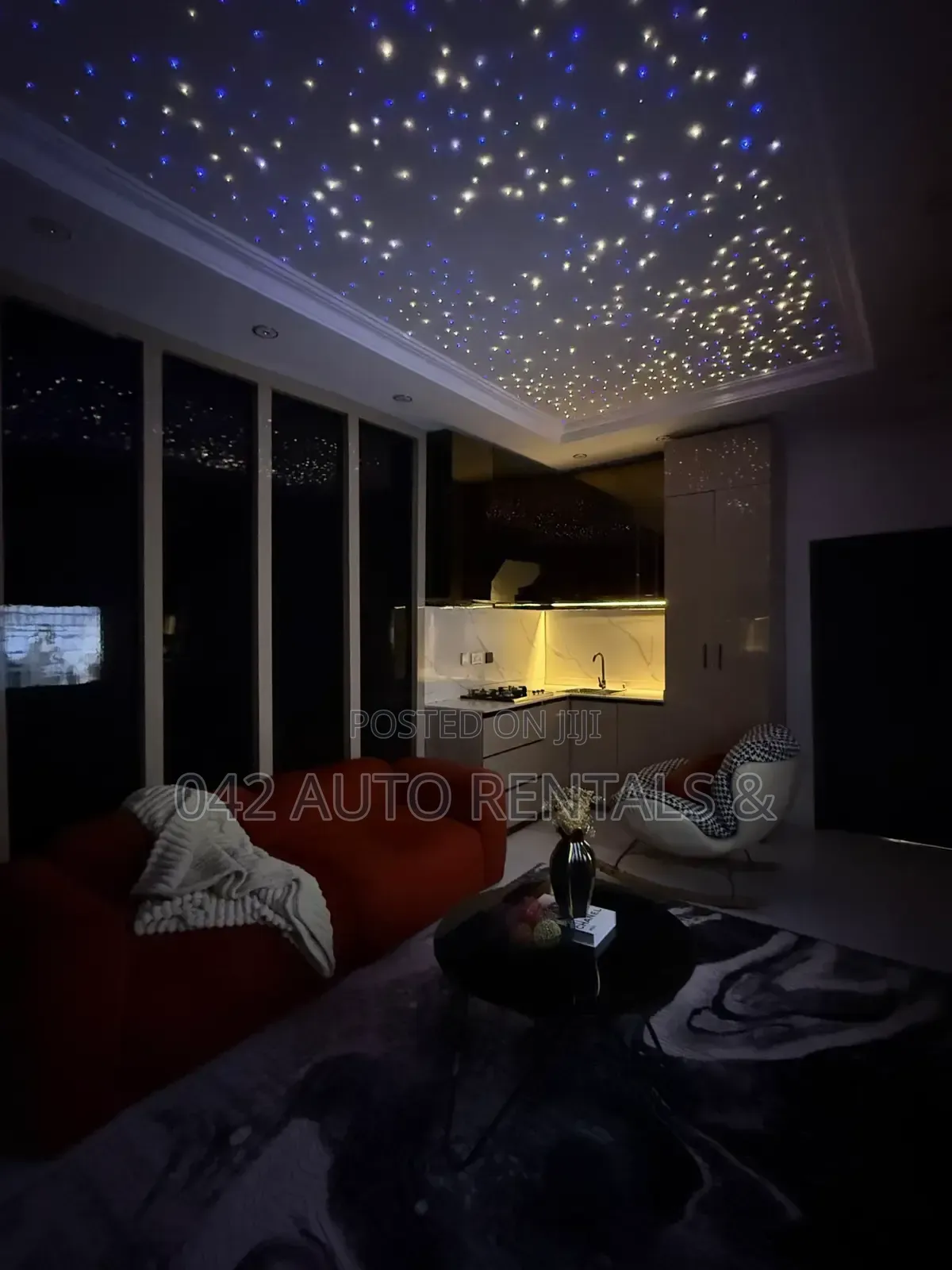 Deluxe 1 Bedroom Bathtub Apartment With Red Room in Lagos Island / Lagos Island