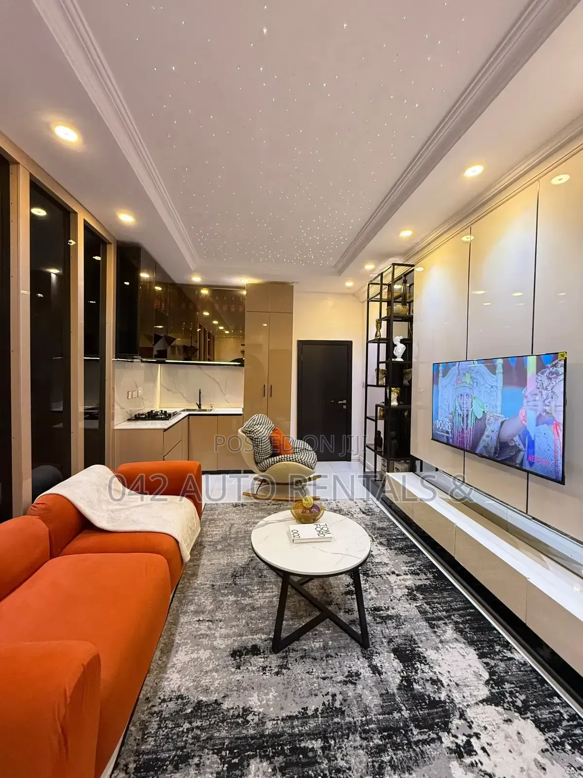 Deluxe 1 Bedroom Bathtub Apartment With Red Room in Lagos Island / Lagos Island