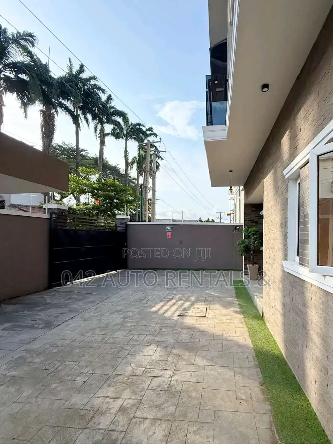 Cozi Studio Apartment With Swimming Pool in Opebi