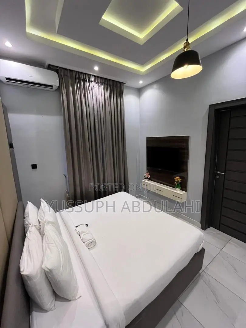 1 Bedroom Gra Ikeja in Ikeja GRA