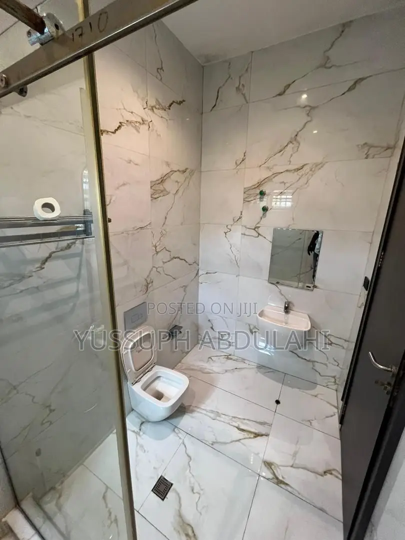 1 Bedroom Gra Ikeja in Ikeja GRA