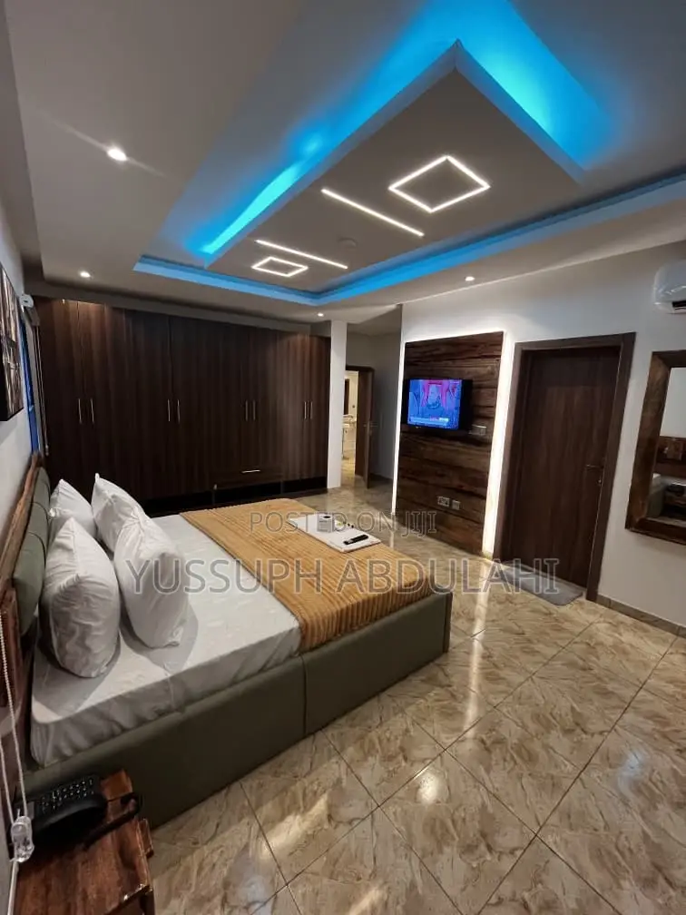 3 Bedrooms Gra Ikeja in Ikeja GRA