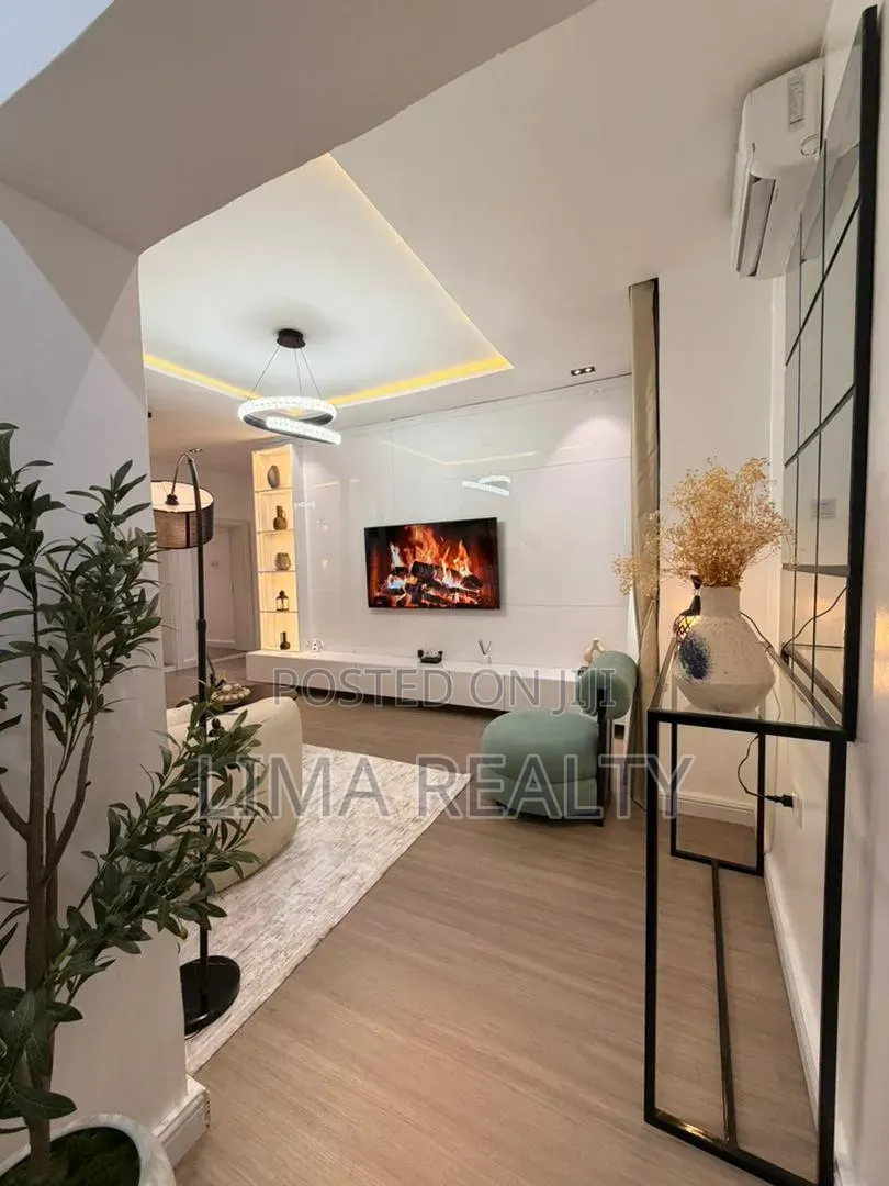 Newly Listed 2 Bedroom Wuse 2 in Wuse 2