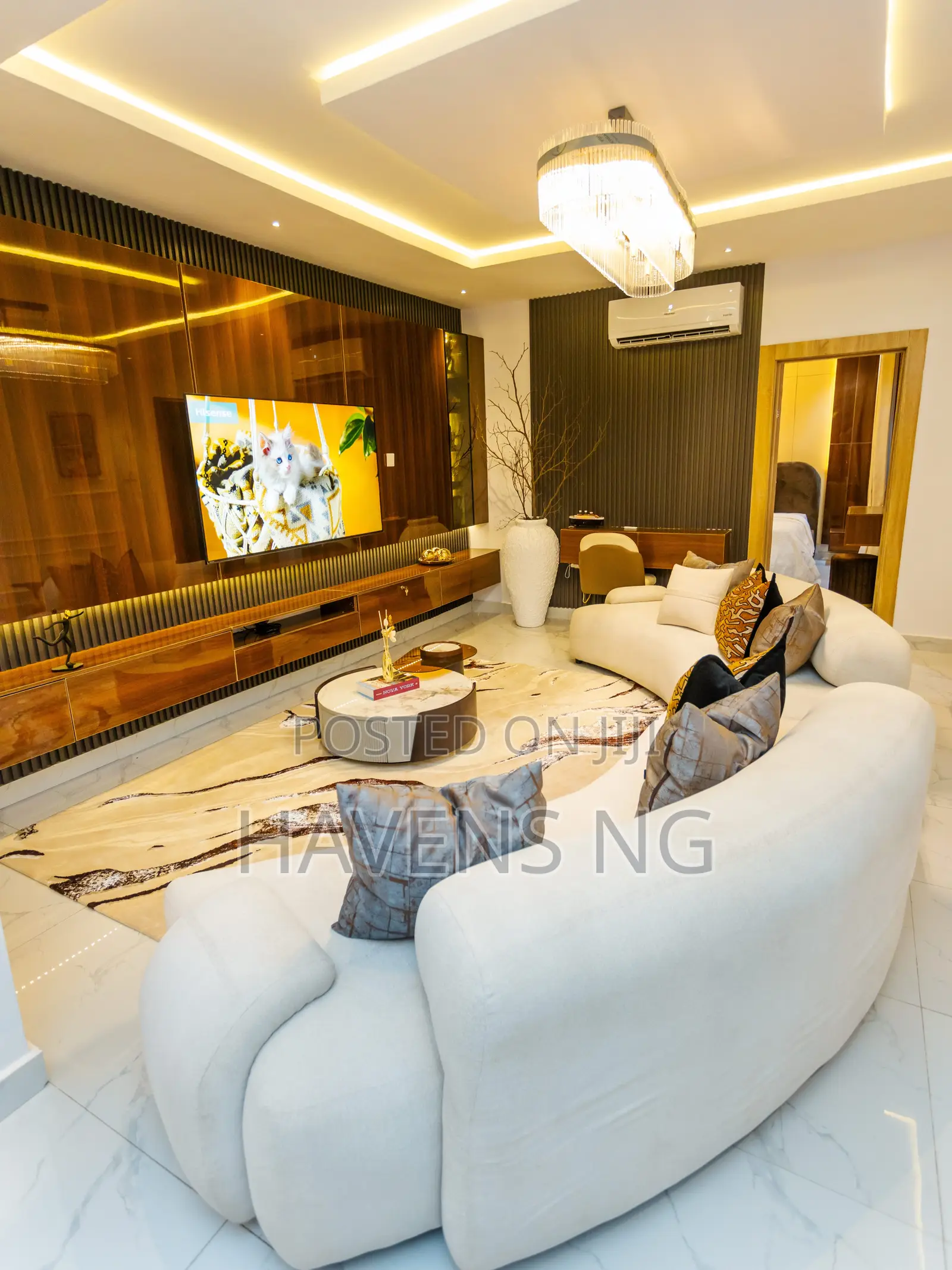 1 Bedroom Shortlet Apartment Available for Booking in Alakia