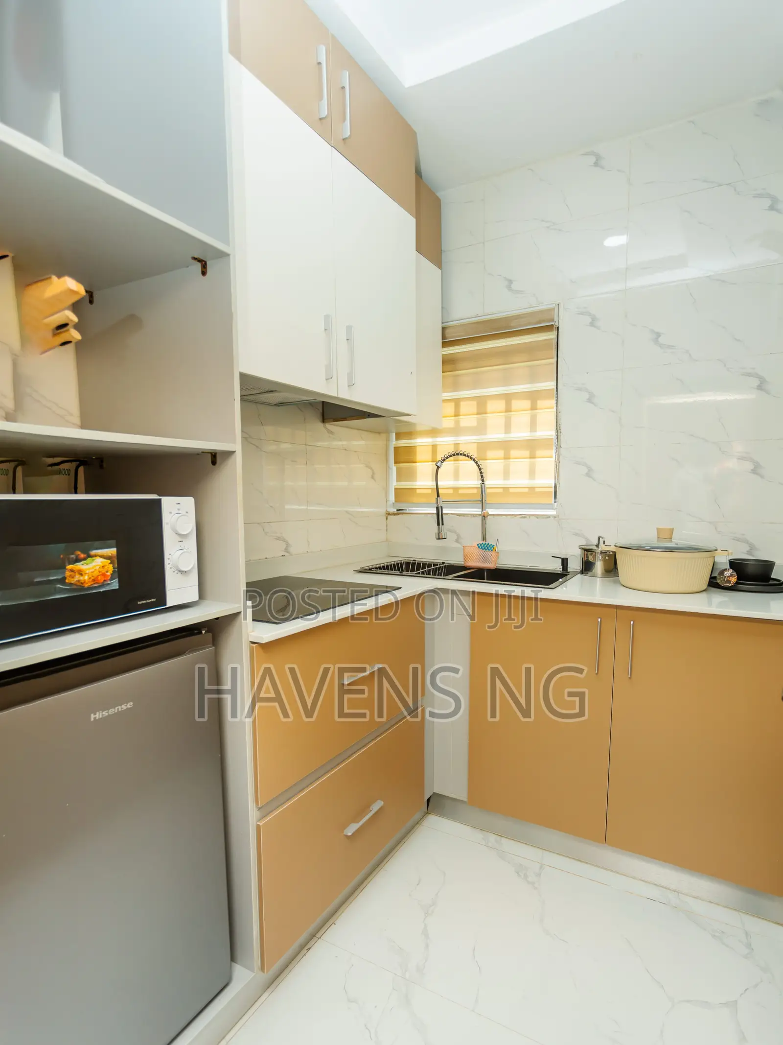 1 Bedroom Shortlet Apartment Available for Booking in Alakia