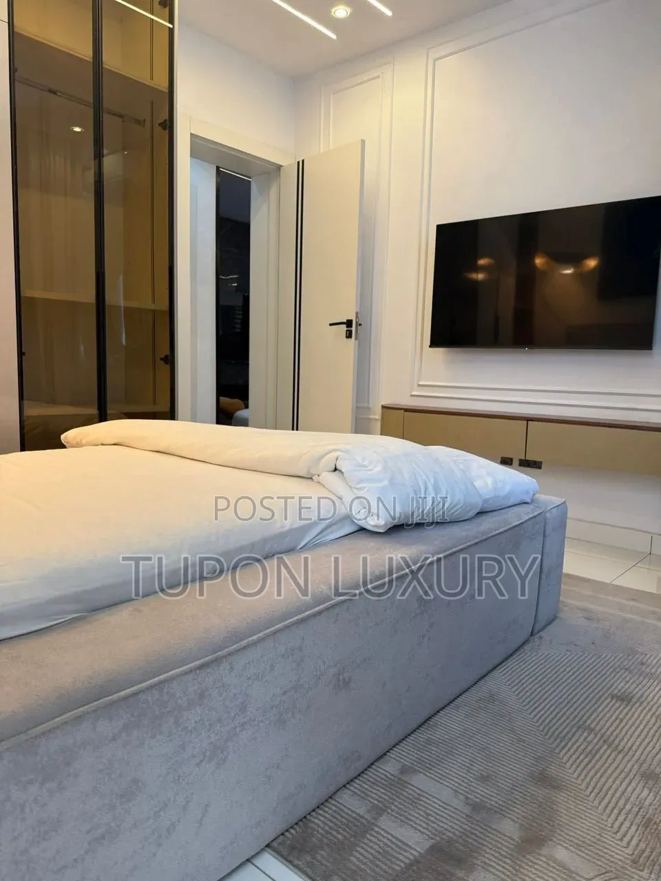 Luxury 2bed With Ps5, Pool, Gym, Snooker Tennis in Ikate-Elegushi