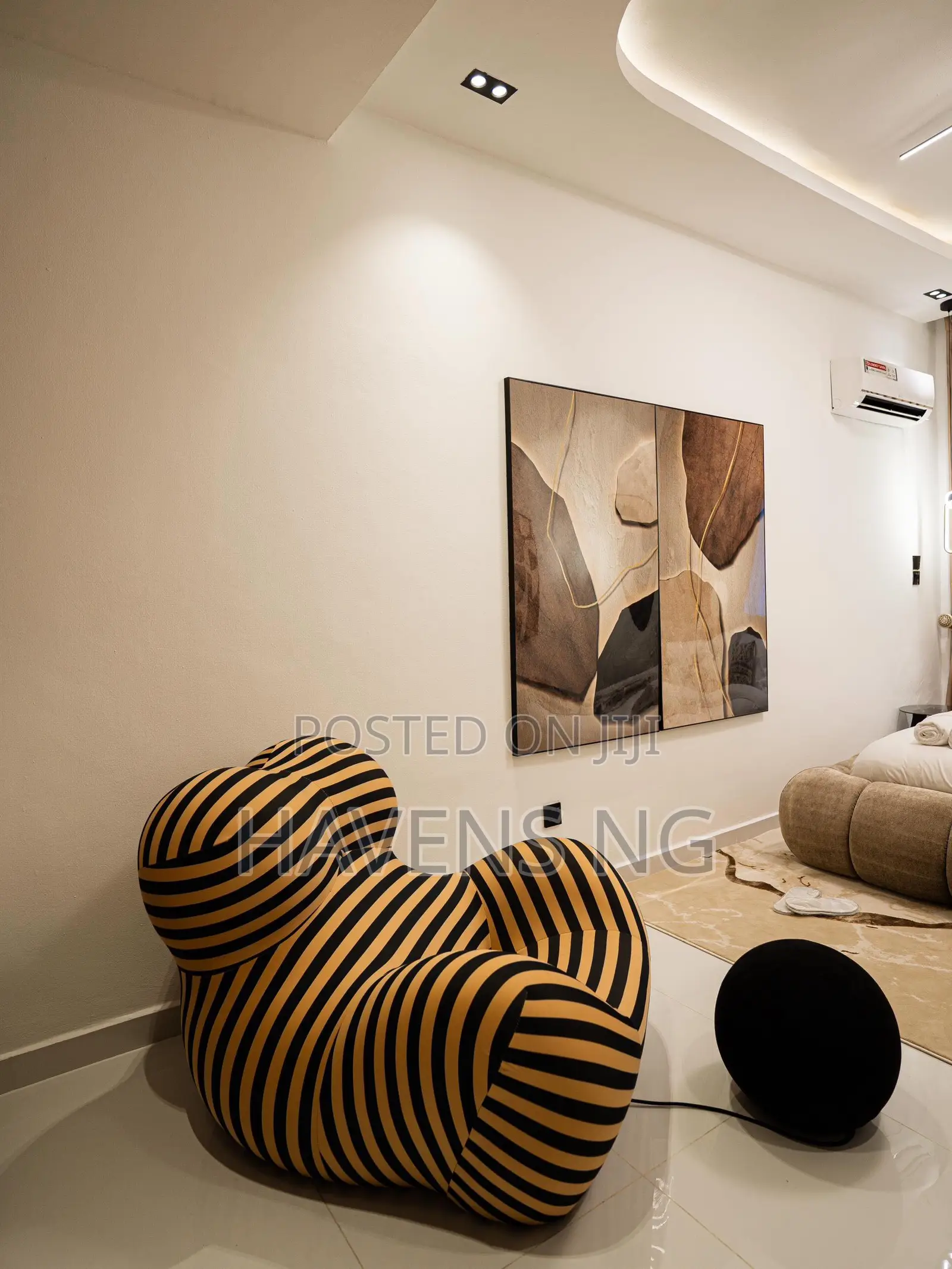 Brand New Automated 2 Bedroom Apartment in Lekki Phase 1 in Lekki Phase 1
