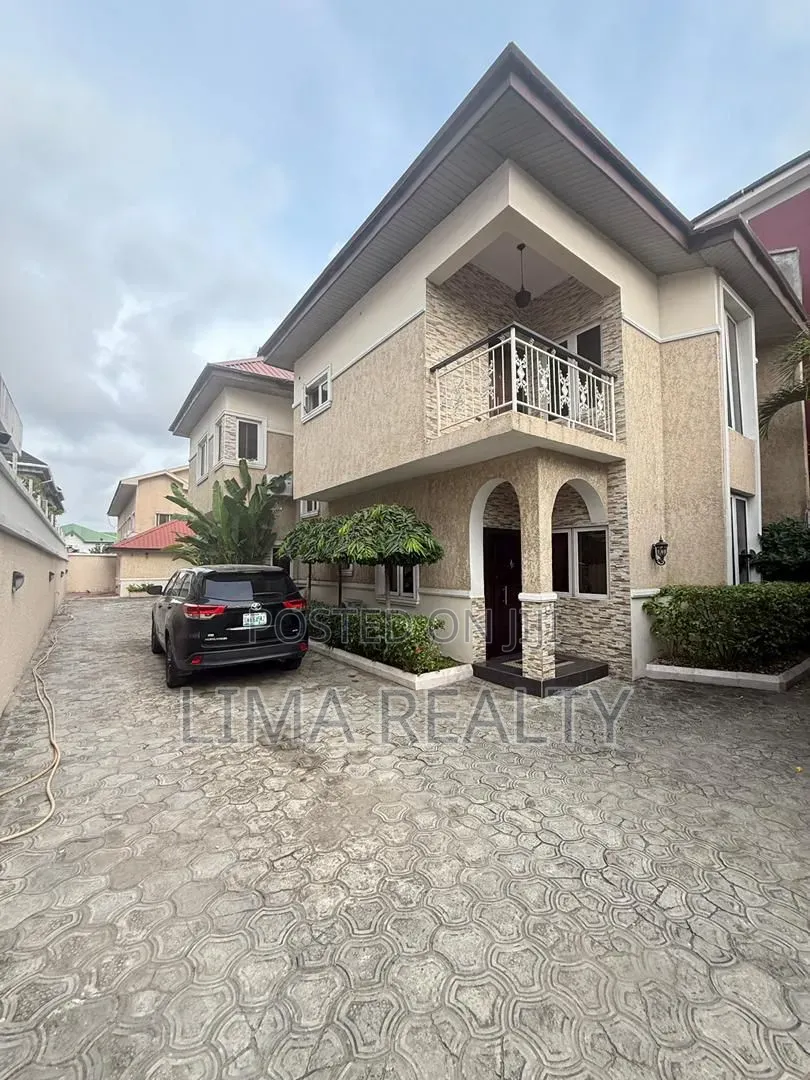 3 Bed Self Compound Phase 1 in Lekki Phase 1